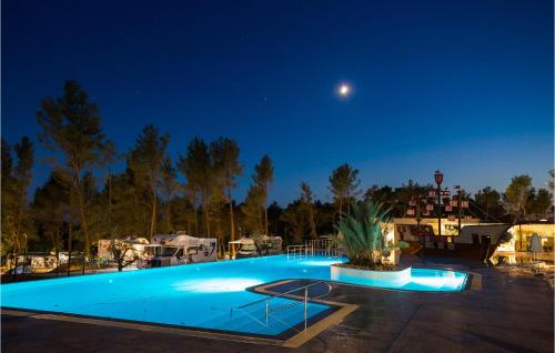 3 Bedroom Lovely Stacaravan In Vabriga