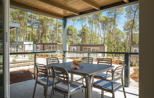 3 Bedroom Stunning Stacaravan In Vabriga