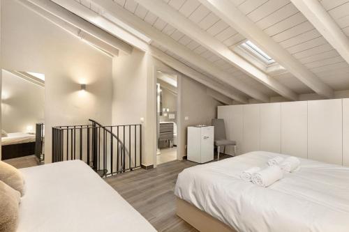 Victor House by BarbarHouse