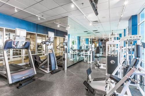 Fitness centrum a/nebo fitness zařízení v ubytování Boardwalk Resort and Villas