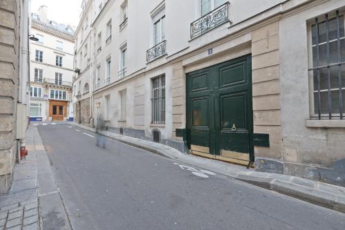 Quartier Palais Royal-Studio Apartment Free Netflix