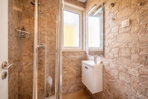 GuestReady - Cosy flat with seaview in Alfama