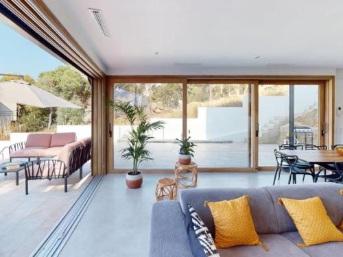 Preciosa casa Roses con piscina cerca playa AV 90