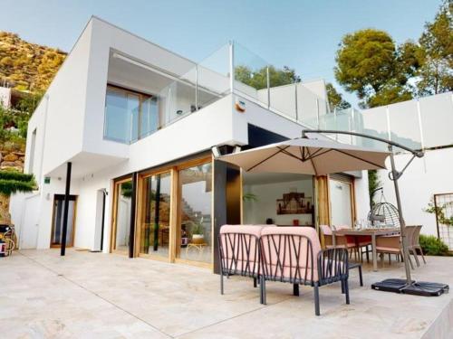 Preciosa casa Roses con piscina cerca playa AV 90