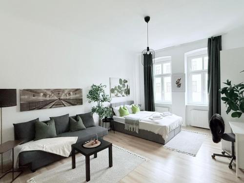 CITY&MORE-10! Charmantes Apartment mit Altbauflair!