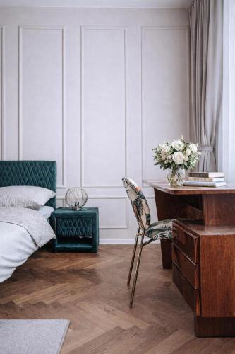 96m2 of comfort and style: 4BD apartment in Old town