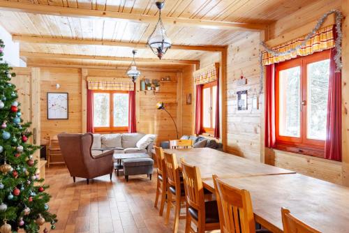 Predel za sedenje v nastanitvi Chalet Pokljuka