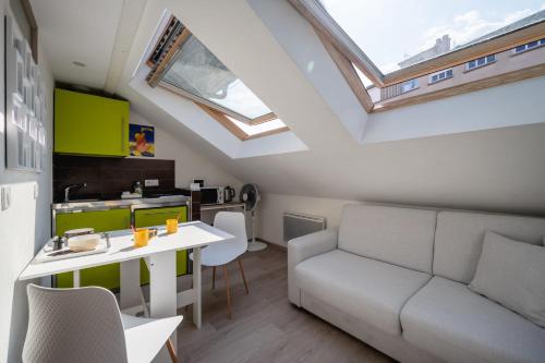 Studio sous les toits Annecy Centre-Ville