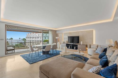 REF 1244 - Cannes Back Croisette - Sea view apartment for rent