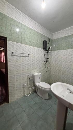 Bany a SunStone Apartments