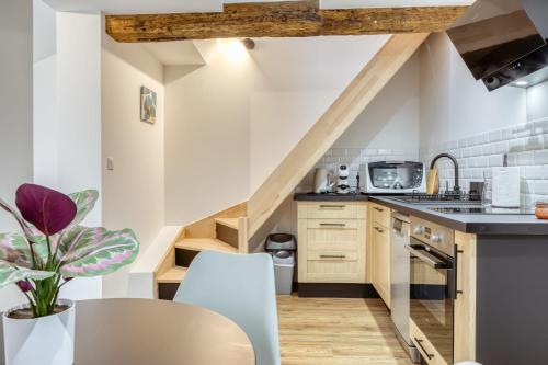 L'écureuil voyageur joli duplex centre