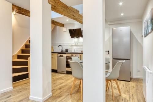 L'écureuil voyageur joli duplex centre