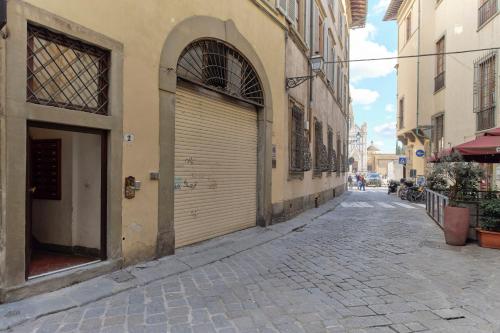 Torta-walking distance of Santa Croce