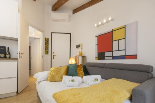 Artstay - Apt San Raffaele, near Metro M1, AC