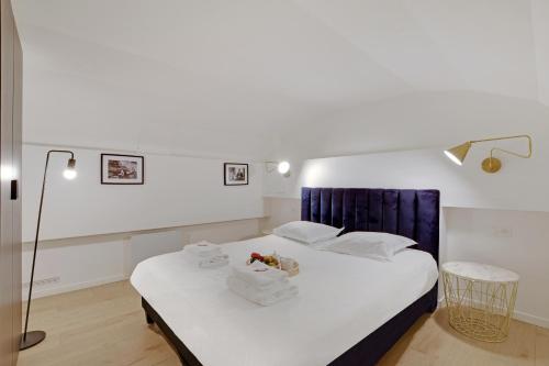 Exclusive Apartment - Heart of Paris