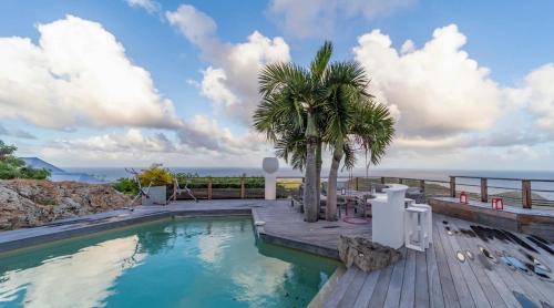 Magnificent 4 BR Villa Located on Deve Heights