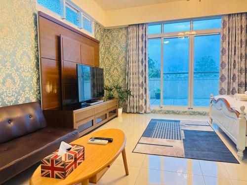 Televizors / izklaižu centrs naktsmītnē Lantein B&B
