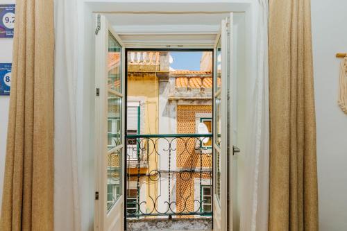 Rent4Rest Bairro Alto Charming 1Bd Apartment