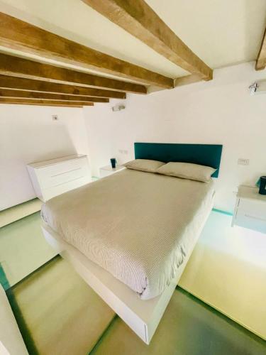 Isablue Loft
