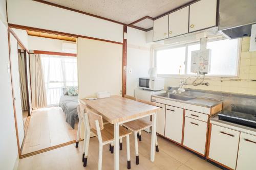 403Room 1 Stop from Ikebukuro Entire 35m on 4st Floor 2 Bedrooms for up to 6 Guests 3Minute Walk to Don Quijote