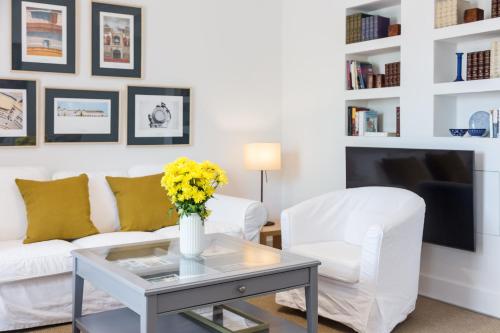 Adriano 16 by Home at Homes