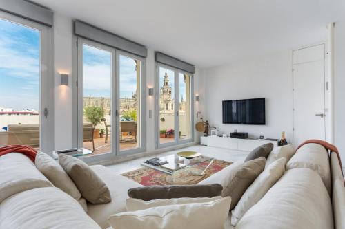 Puerta del Leon by Home at Homes