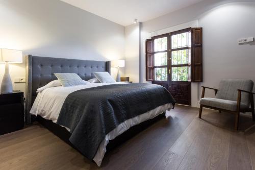 Plaza de Refinadores by Home at Homes