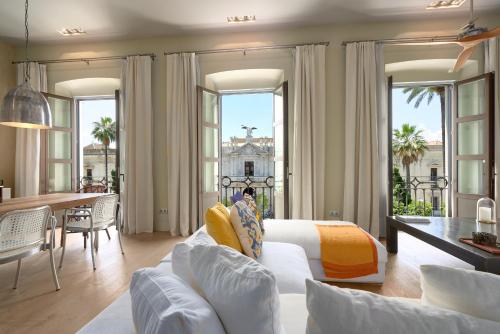 San Fernando Ático LUJO by Home at Homes
