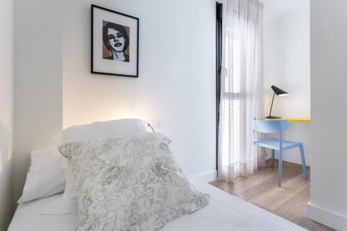 Puerta del Sol by Home at Homes