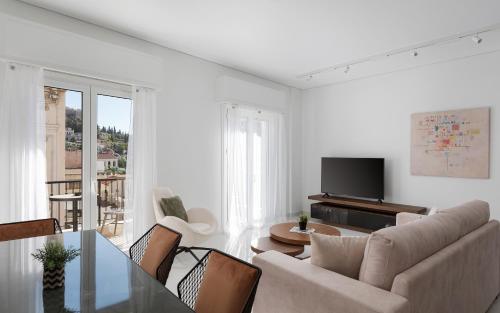 Athenian Acropolis Residence