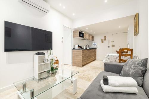 84 MEY - Apartment for 4 people near Croisette and Palais