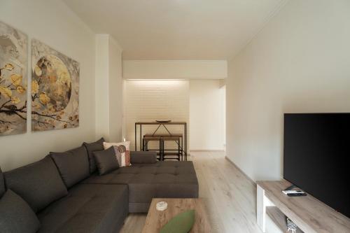 Tree Road Patras City Apartment