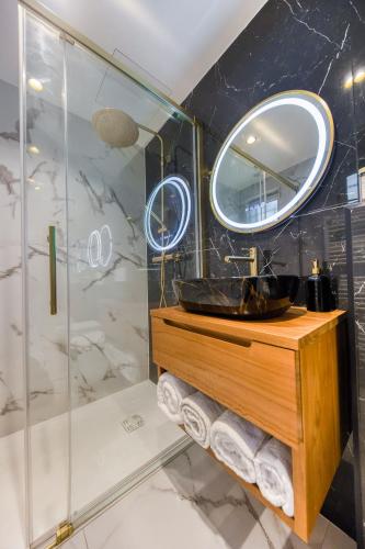 Studio Charme Royal - LOUIS XV - Metro 13