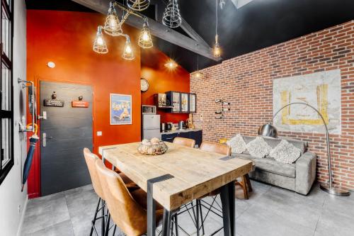 Loft Industriel - Proche Palais - Centre Ville