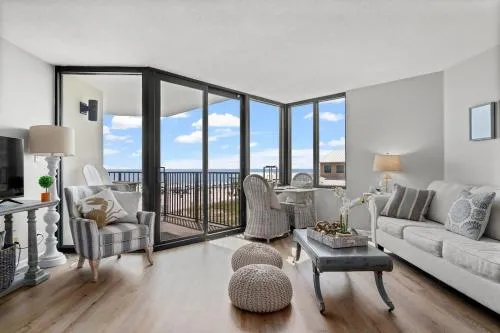 Beachfront Condo With Beautiful Sunset photo 1