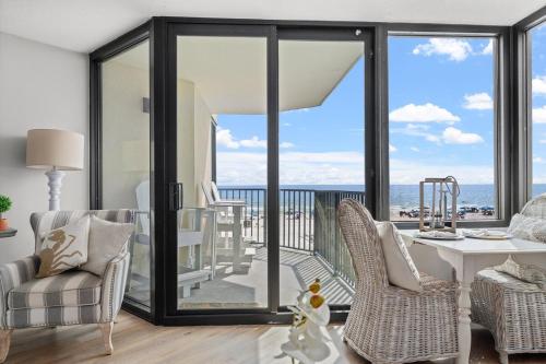 Beachfront Condo With Beautiful Sunset photo 11