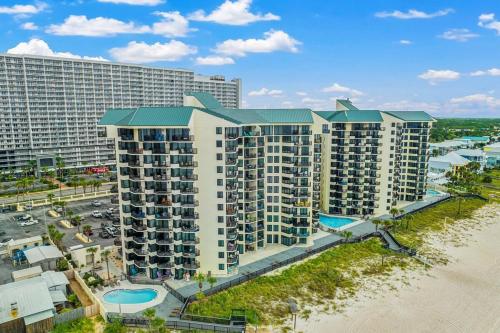 Beachfront Condo With Beautiful Sunset photo 17