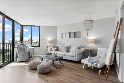 Beachfront Condo With Beautiful Sunset photo 21