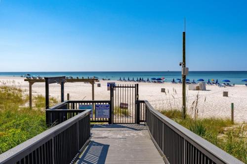 Beachfront Condo With Beautiful Sunset photo 24