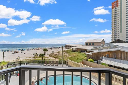 Beachfront Condo With Beautiful Sunset photo 31