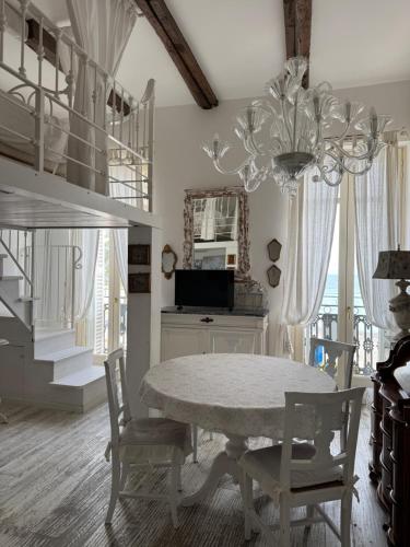 Postel nebo postele na pokoji v ubytování Maison Menton