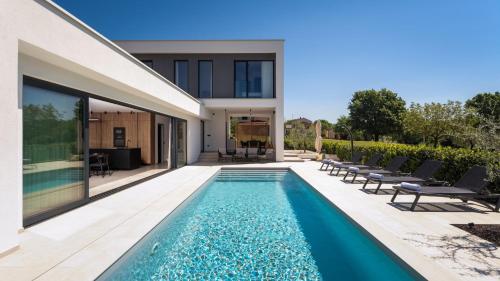 Villa Karbula by Villas Guide
