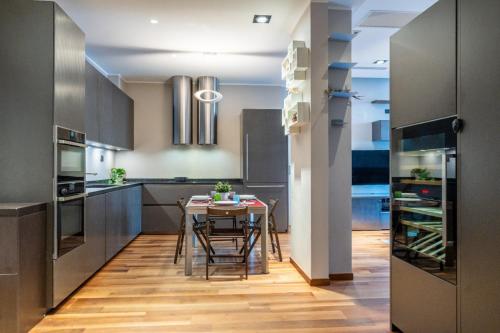 Scipioni Metro Grand Apartment – 8 Guests Wi-Fi