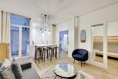 Modern apartment - 2BR-6P-Oberkampf