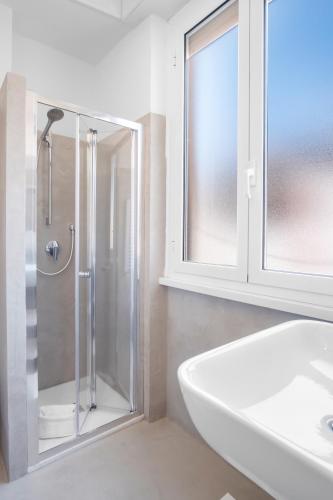 ArtStay - Exclusive Apt Near Metro B, Parking, AC