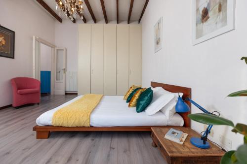 ArtStay Apt Stazione Centrale, 5 Piano, No Ascensore