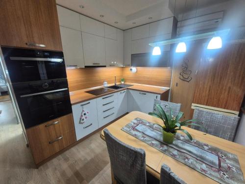Stylish 4-room apartment in the heart of the city