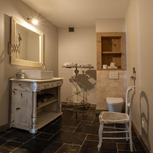 B&B Kamer en Aambeeld tesisinde bir banyo