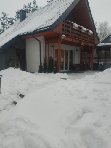 ,,Dom Na Skarpie'' z jacuzzi, sauną i basenem letnim