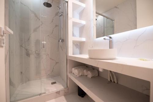 Superb flat in Champs Elysées